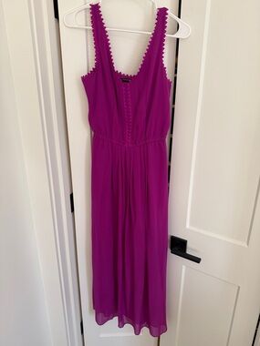 Club Monaco Fuchsia Scalloped-Edge V-Neck Dress